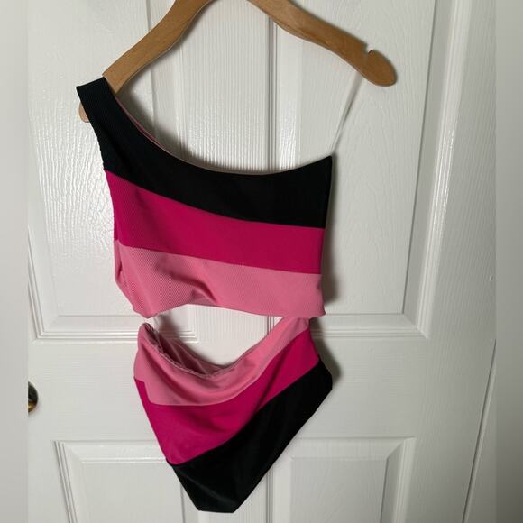 Beach Riot Joyce One-Piece Swimsuit M - Picture 6 of 10